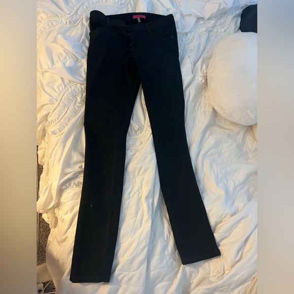 Alice + Olivia Jeans Black - Picture 2 of 6